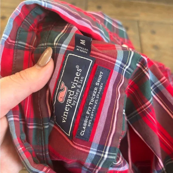 Vineyard Vines Men's Winterberry Red Plaid Shirt Medium Preppy Holiday Cotton
